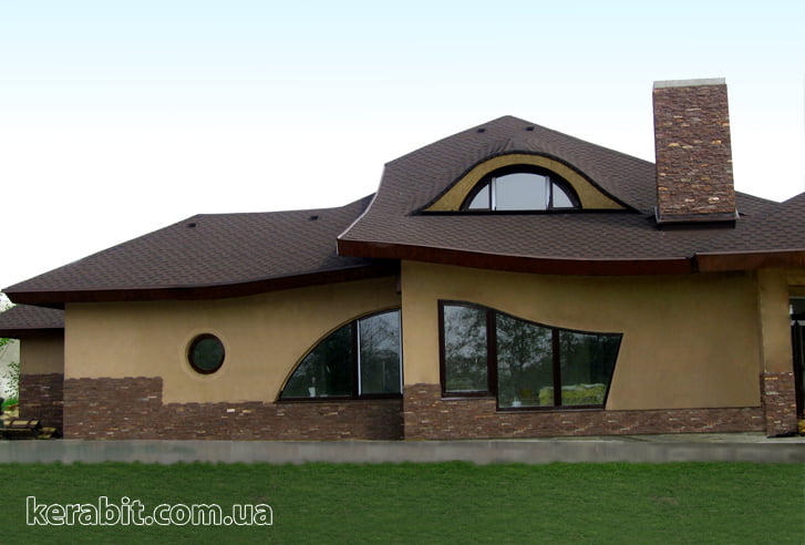 Kerabit L+ коричнево-чёрный 79003 на кровле