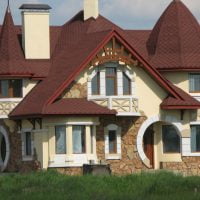 Katepal Katrilli осенне-красный на кровле