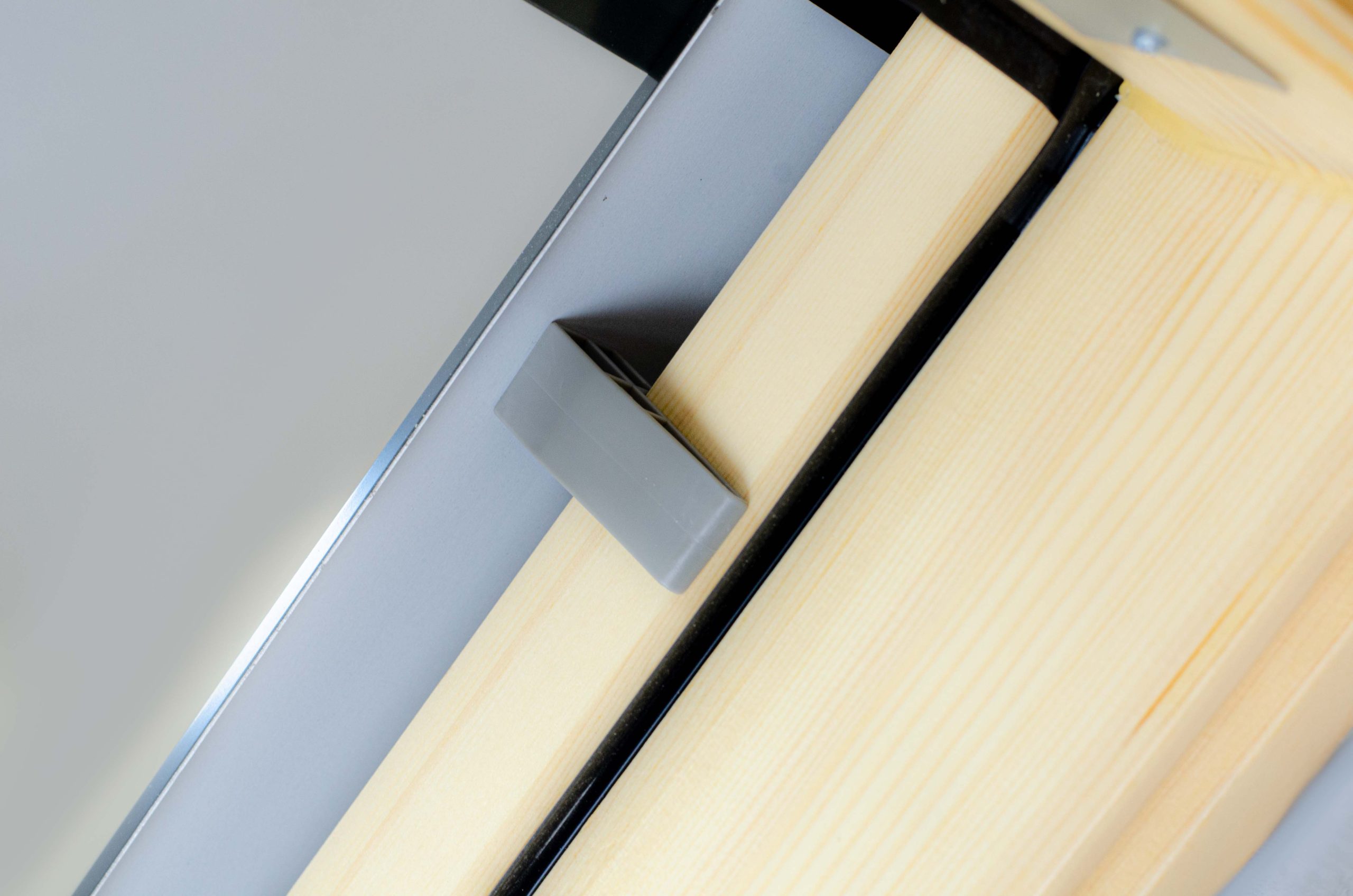 Мансардное окно 2-хкамерное Fakro FTP-V U5+ (CH)