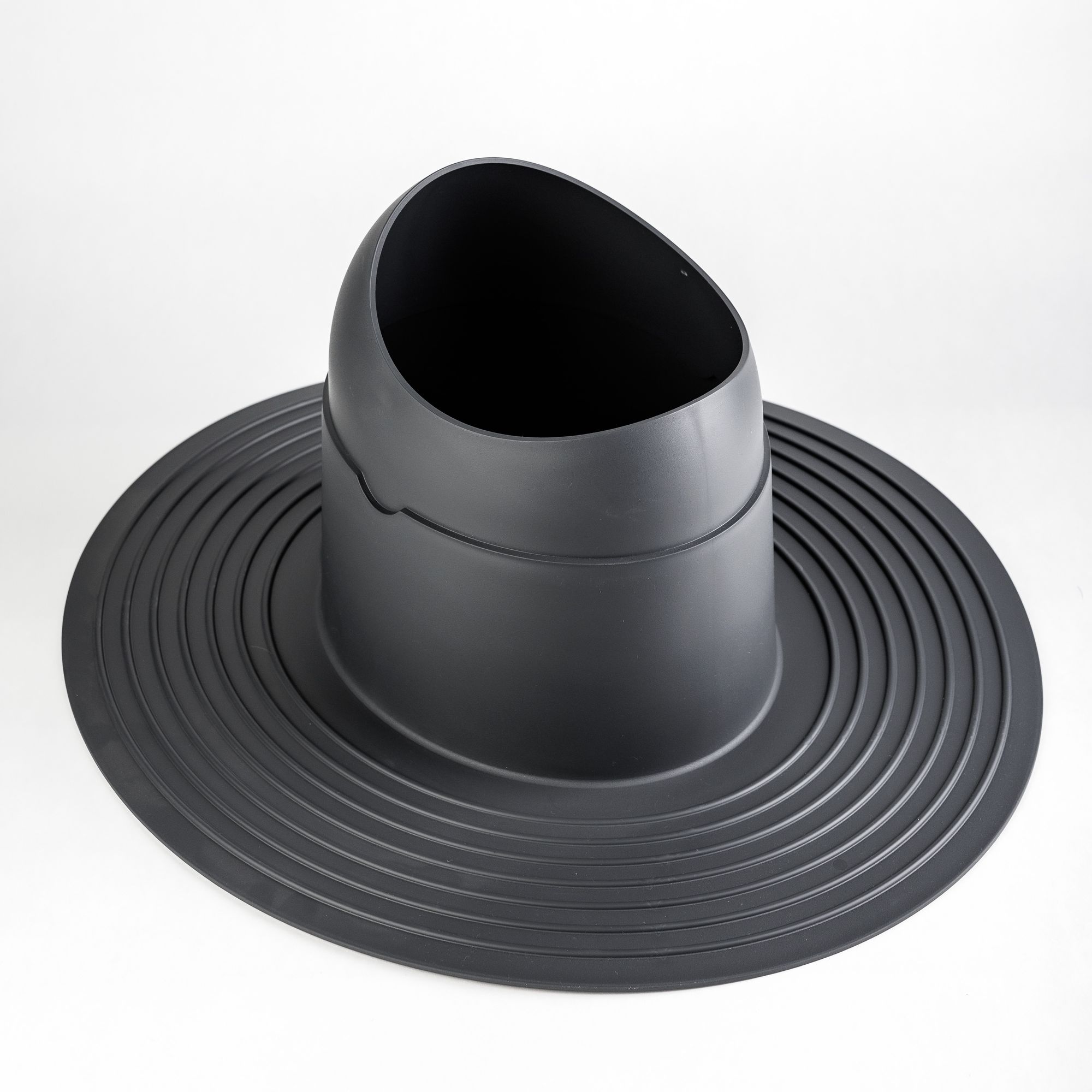 Проходной Krovent Base-VT Flat черный